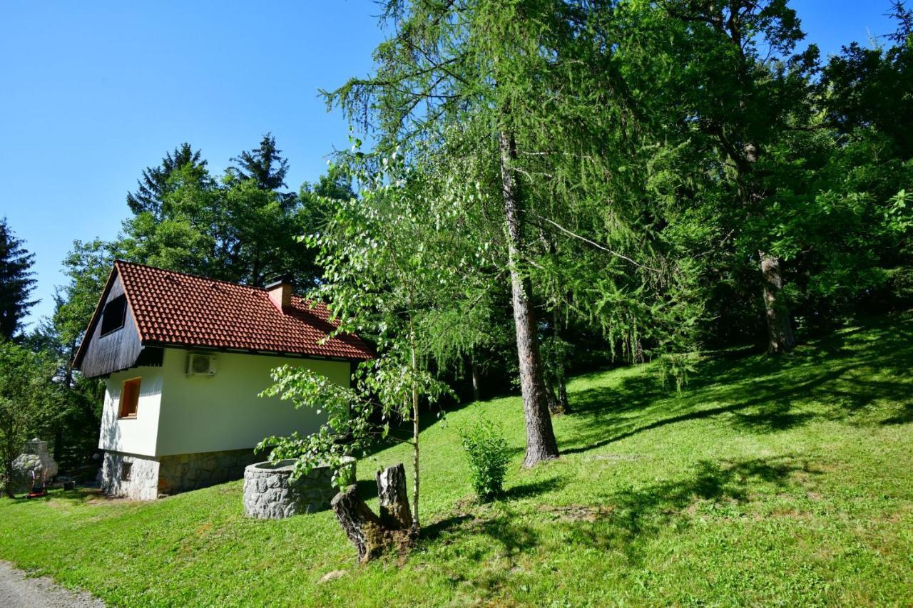 Forest House Vrhnika Exterior foto